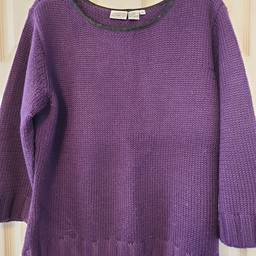 Women's heavy gauge winter sweater w/ leather trim EUC